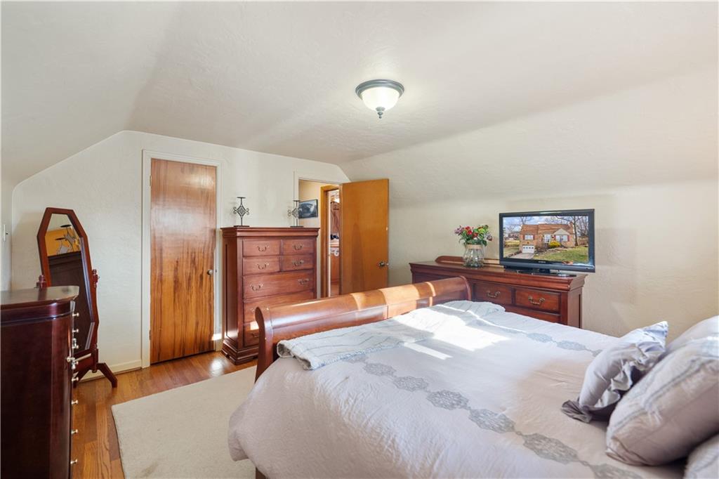 1341 Varner Road Pittsburgh, PA 15227 - Photo 15 of 27 Gallery Image 15