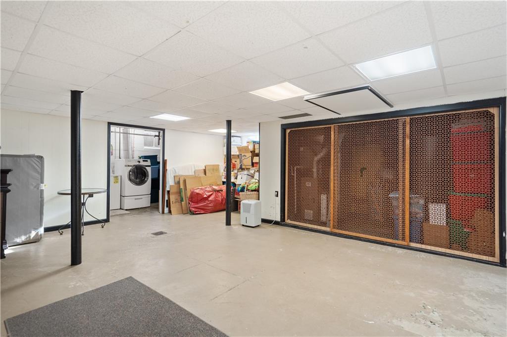 1341 Varner Road Pittsburgh, PA 15227 - Photo 19 of 27 Gallery Image 19