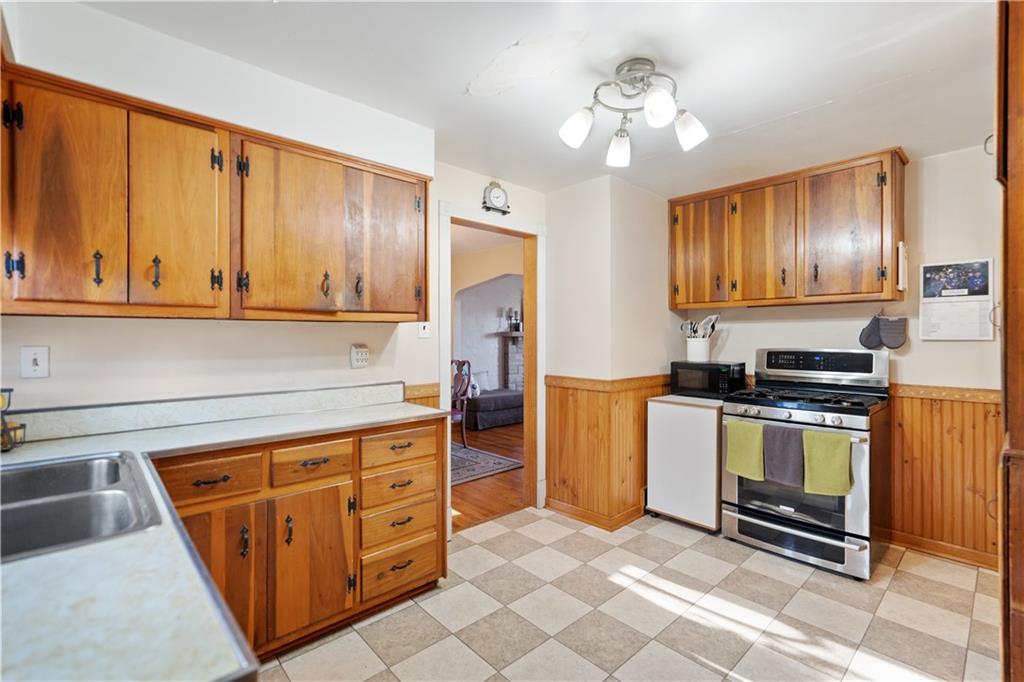 1341 Varner Road Pittsburgh, PA 15227 - Photo 7 of 27 Gallery Image 7