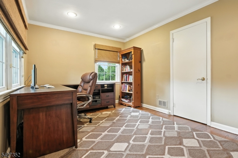 15 Catalpa Road Morristown, NJ 07960 - Photo 12 of 27
