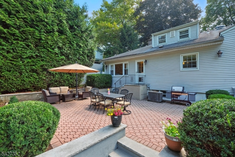 15 Catalpa Road Morristown, NJ 07960 - Photo 22 of 27