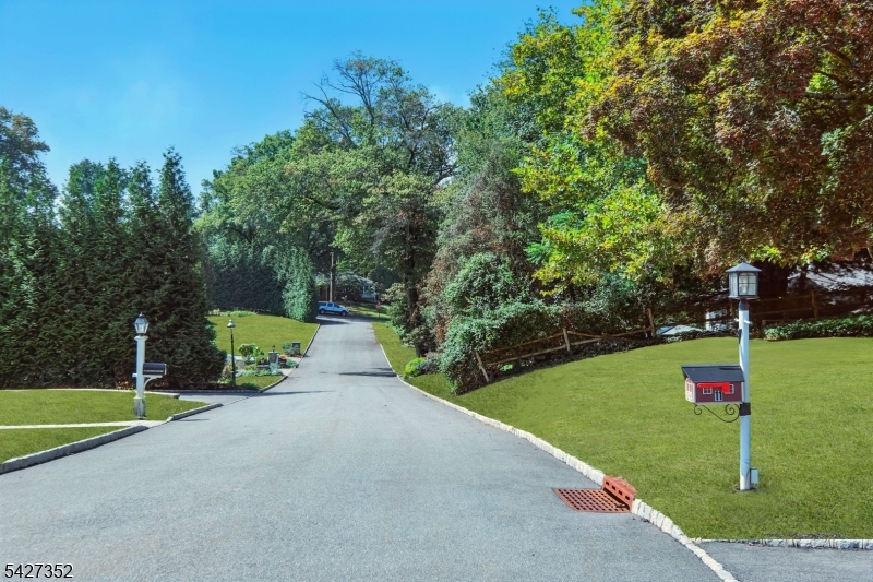 15 Catalpa Road Morristown, NJ 07960 - Photo 26 of 27