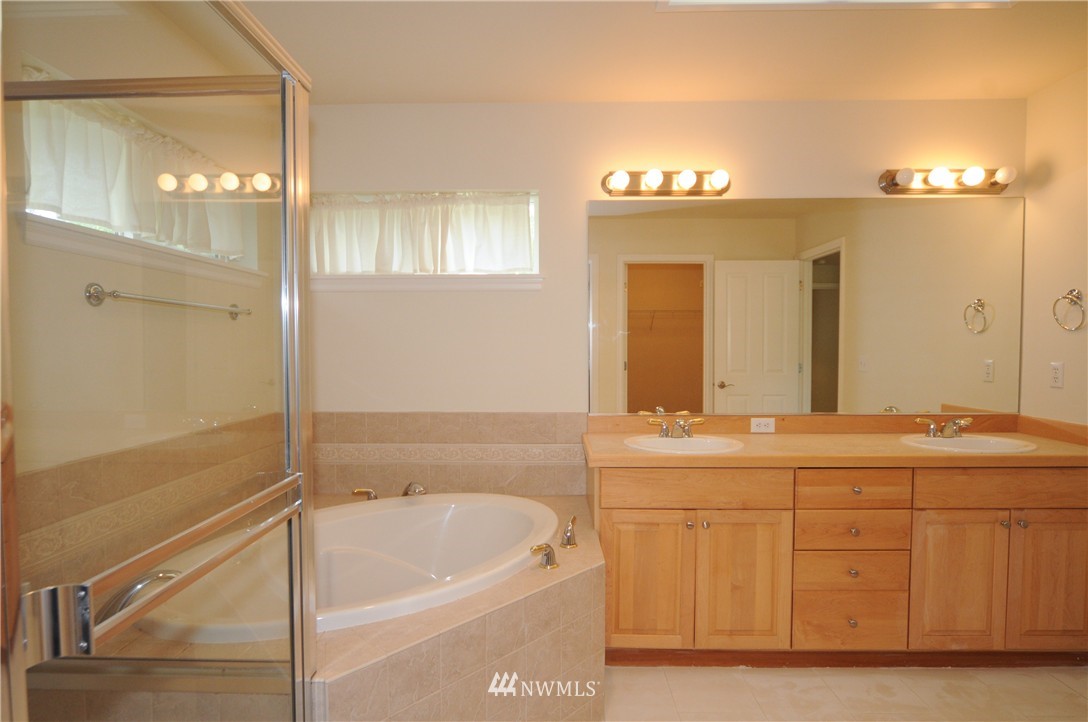 16465 Southeast 166th Terrace Renton, WA 98058 - Photo 18 of 22