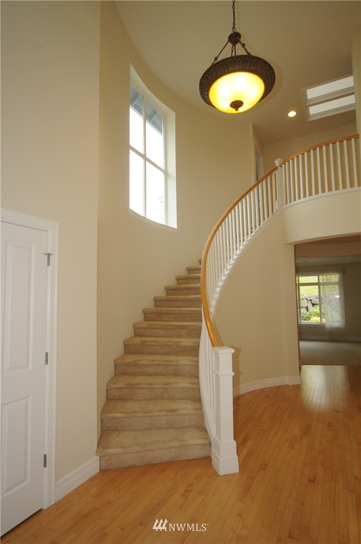 16465 Southeast 166th Terrace Renton, WA 98058 - Photo 3 of 22