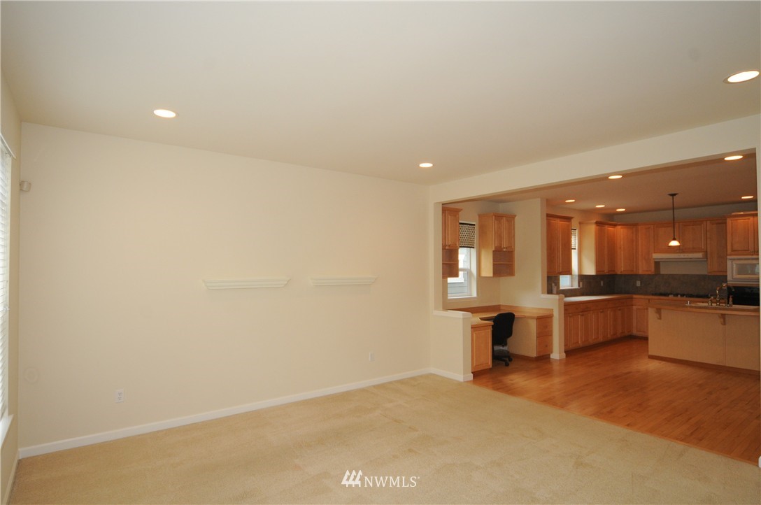 16465 Southeast 166th Terrace Renton, WA 98058 - Photo 9 of 22
