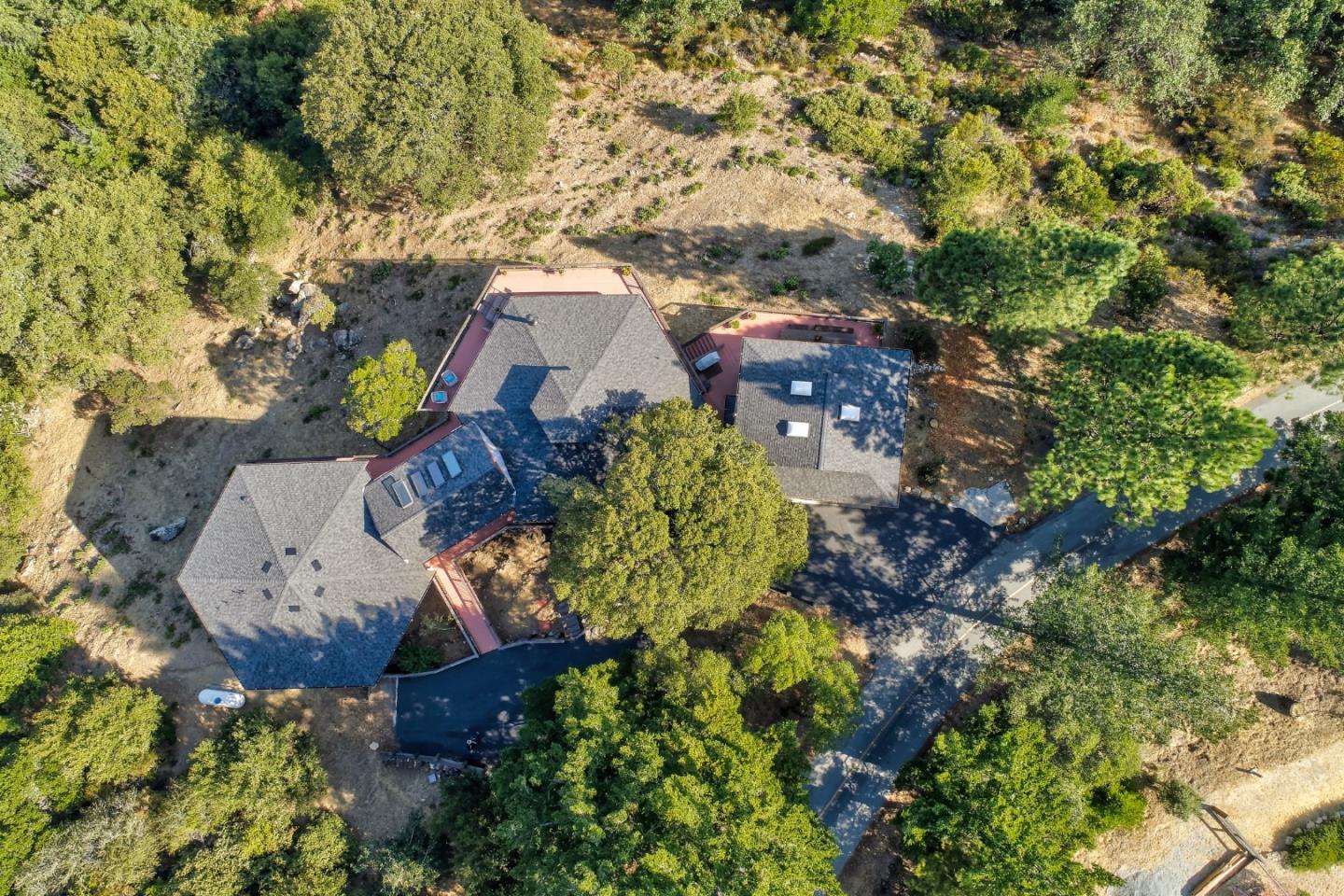 18503 Favre Ridge Road Los Gatos, CA 95033 - Photo 9 of 40 a view of outside area