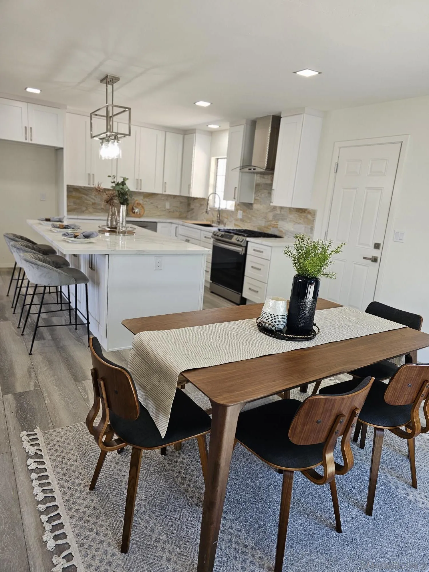 13052 Campo Road Jamul, CA 91935 - Photo 12 of 26 Gallery Image 12