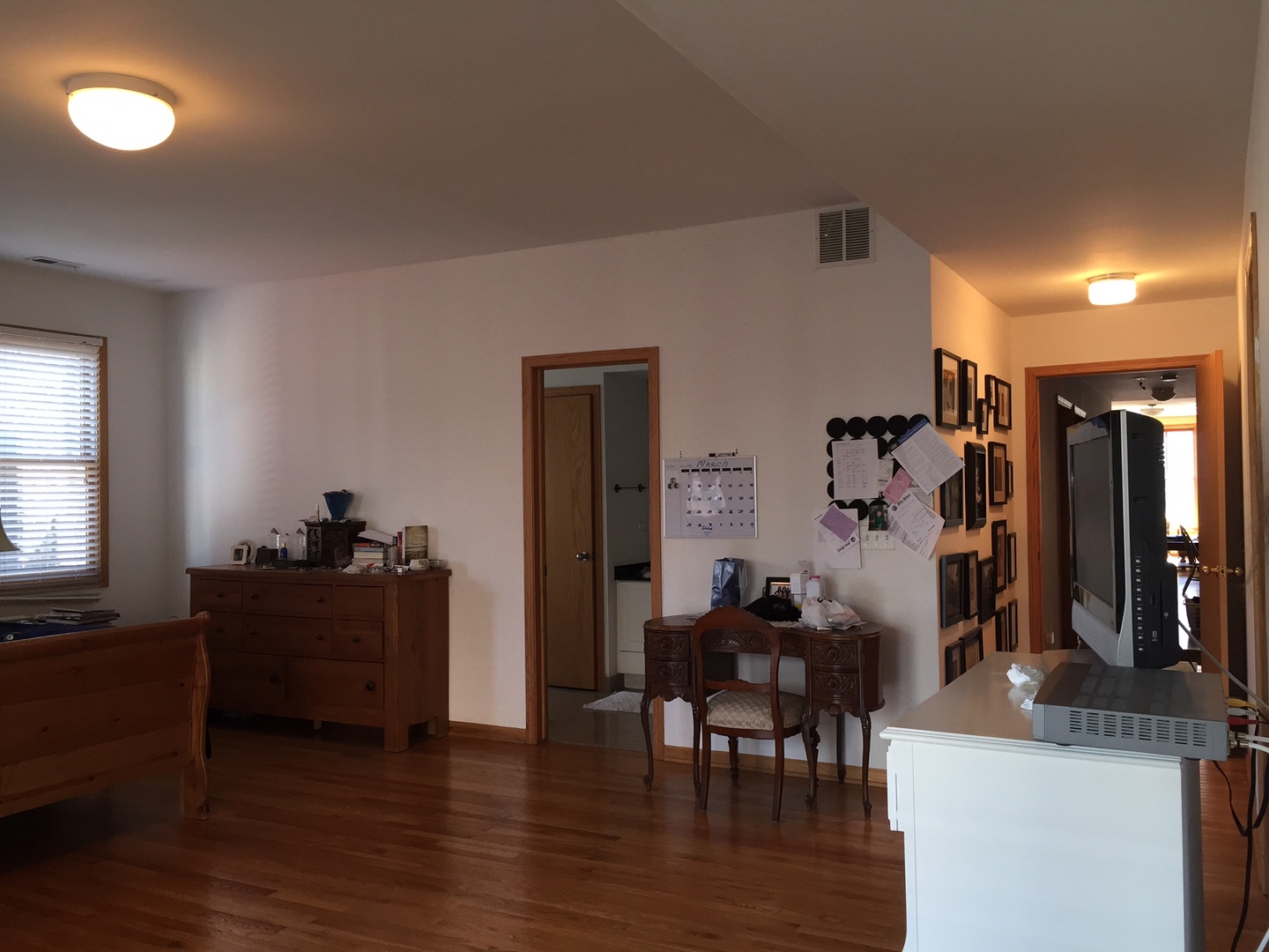 654 West Briar Place, Unit 2 Chicago, IL 60657 - Photo 22 of 26