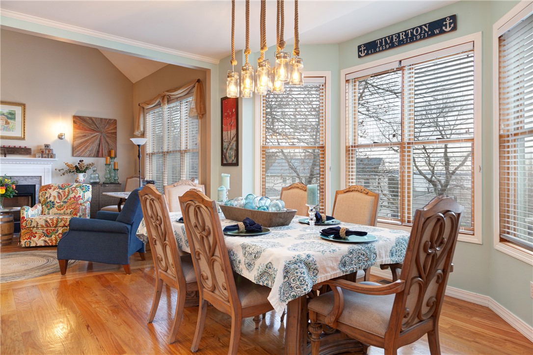 225 Kaufman Road Tiverton, RI 02878 - Photo 14 of 43 Dining Area