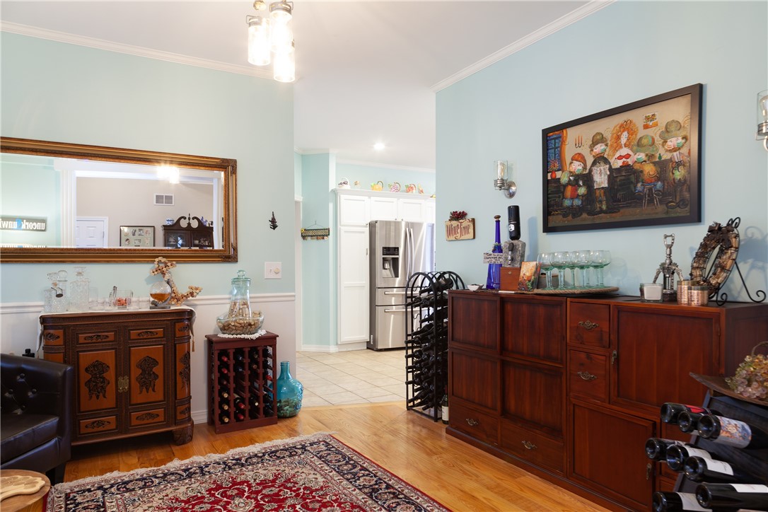Dining Rm/Library