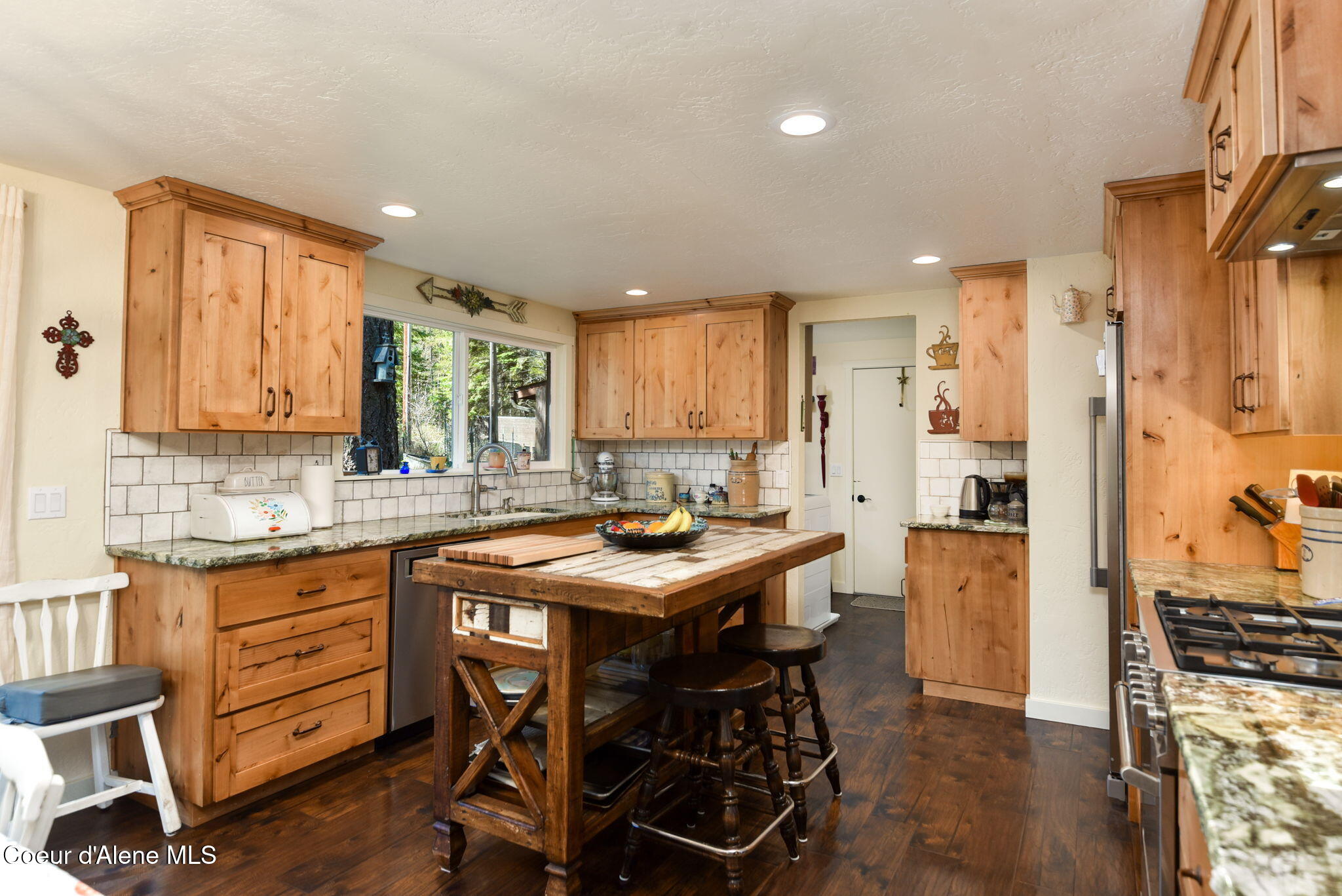 16232 East 1st Street Bayview, ID 83803 - Photo 11 of 31 Kitchen