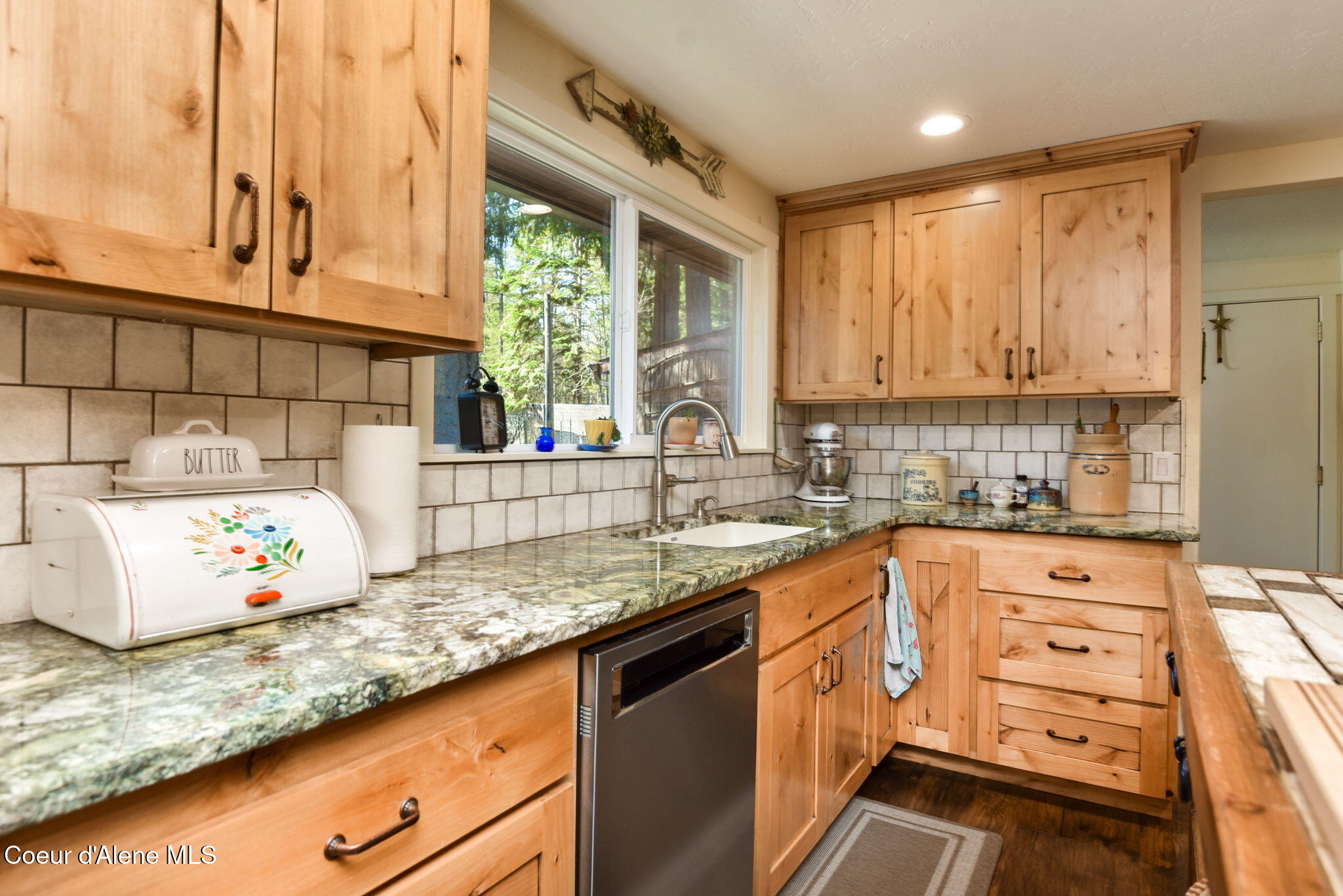 16232 East 1st Street Bayview, ID 83803 - Photo 13 of 31 Kitchen