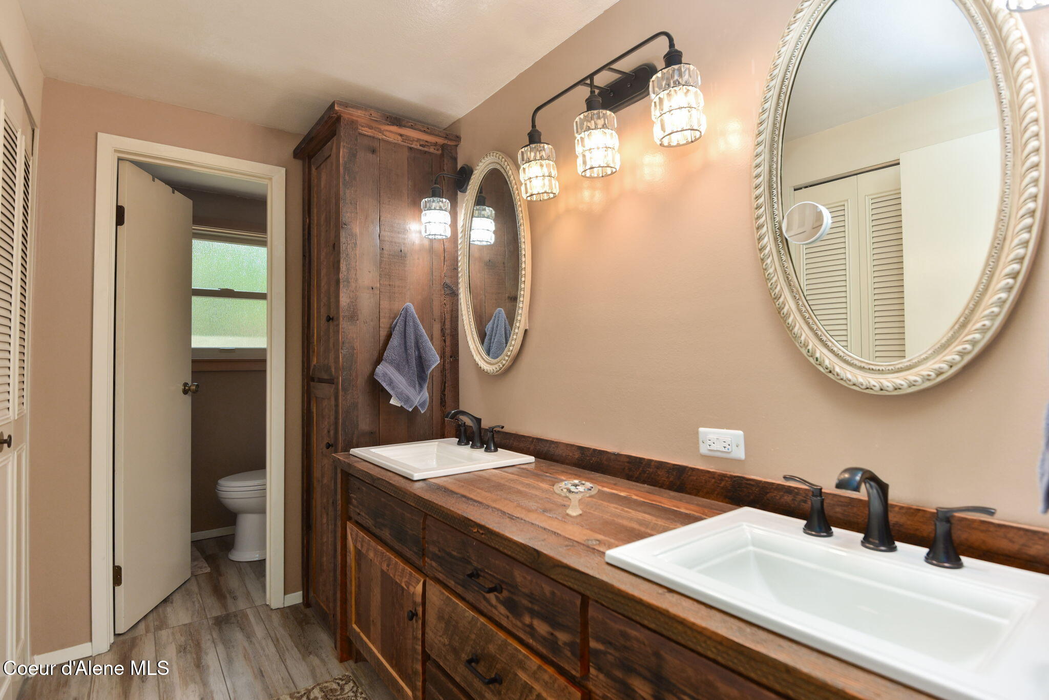 16232 East 1st Street Bayview, ID 83803 - Photo 19 of 31 Master bathroom