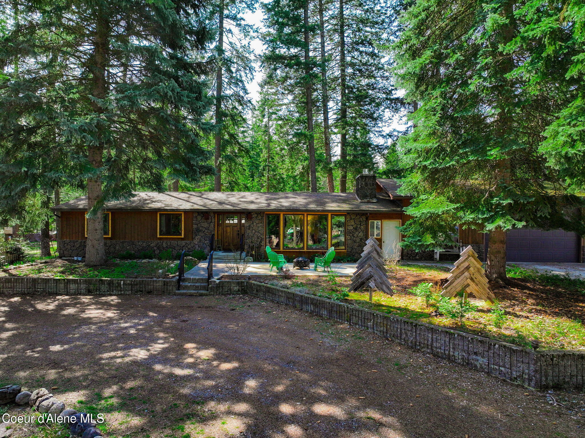 16232 East 1st Street Bayview, ID 83803 - Photo 2 of 31 front & driveway
