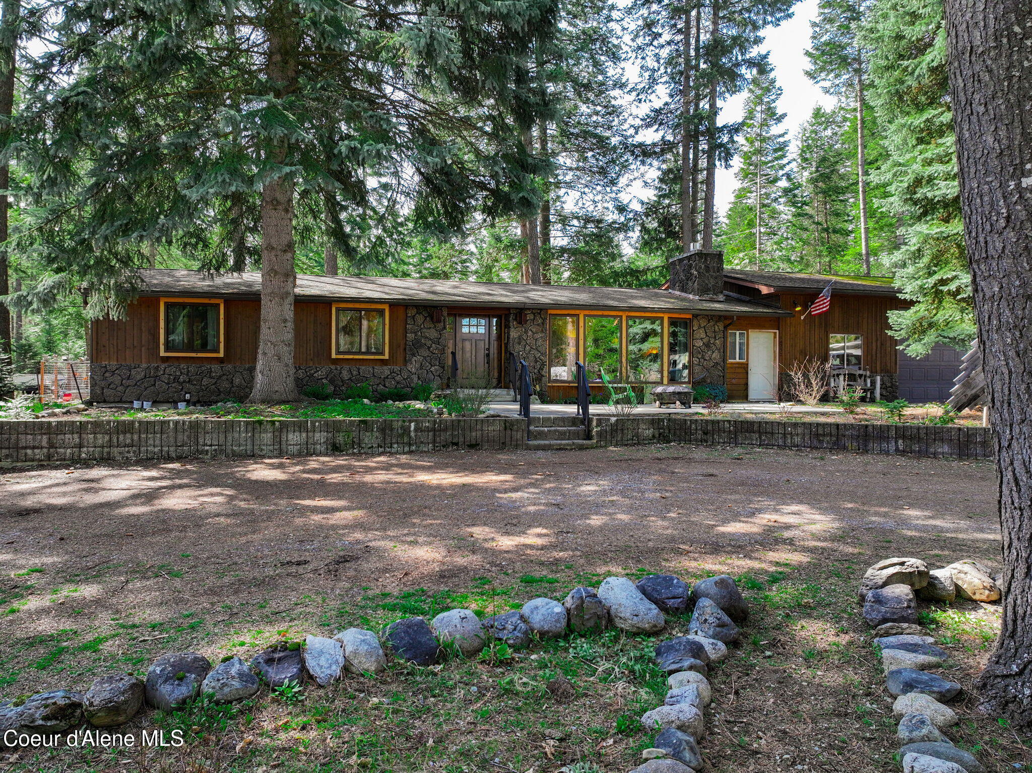 16232 East 1st Street Bayview, ID 83803 - Photo 3 of 31 Front, drive & pathway