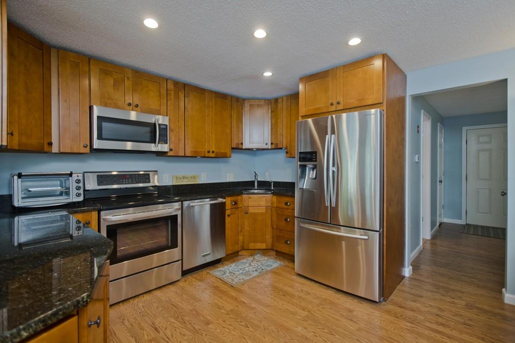 24 Shore Road Southwick, MA 01077 - Photo 5 of 38