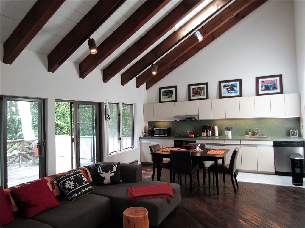 132 Pines Drive, Unit 67 Roxbury, NY 12421 - Photo 3 of 39