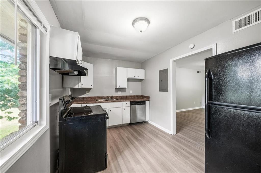 1627 Line Circle Decatur, GA 30032 - Photo 9 of 25