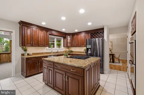 $975,000 | 10319 Bassett Hall Court, Ellicott City, MD 21042