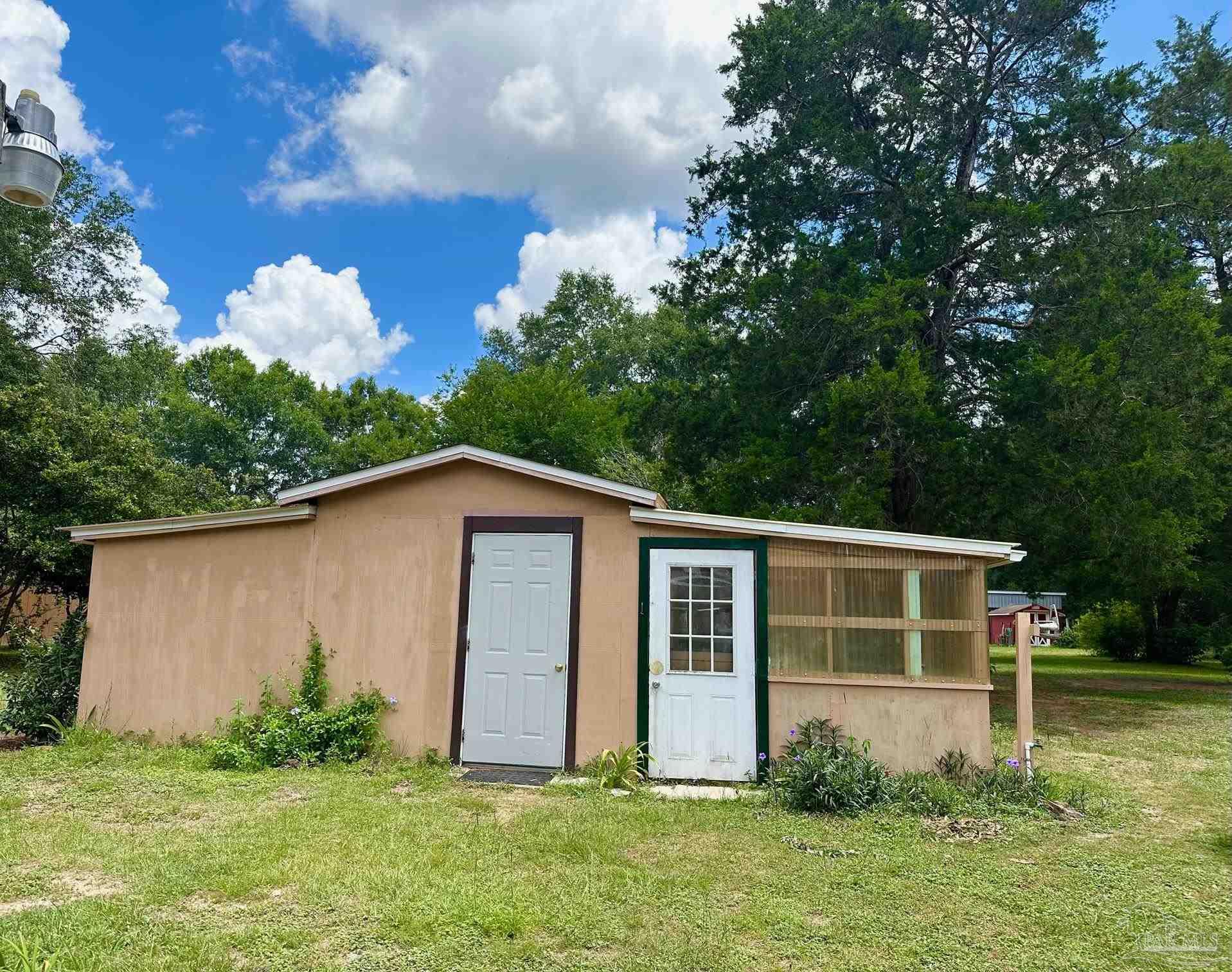 5978 Hamilton Bridge Road Milton, FL 32570 - Photo 11 of 50