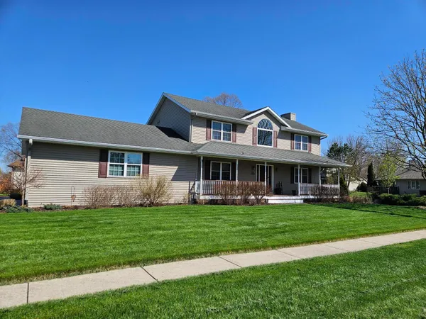 $529,900 | 601 Woodbridge Trail, Watertown, WI 53094