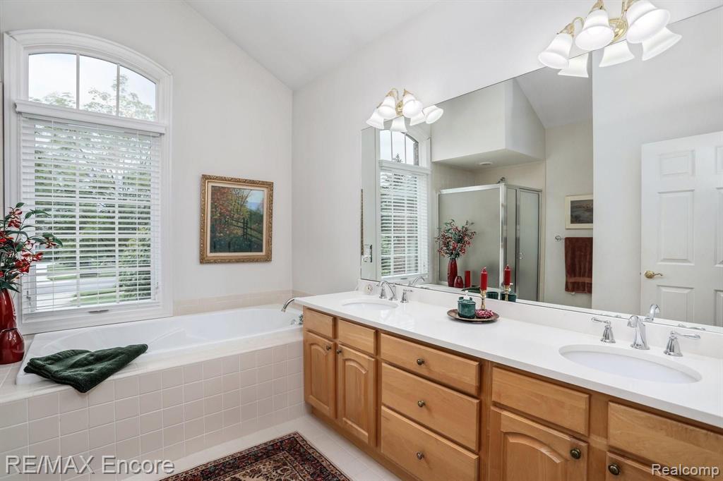 4659 Oakhurst Ridge Road Clarkston, MI 48348 - Photo 25 of 35