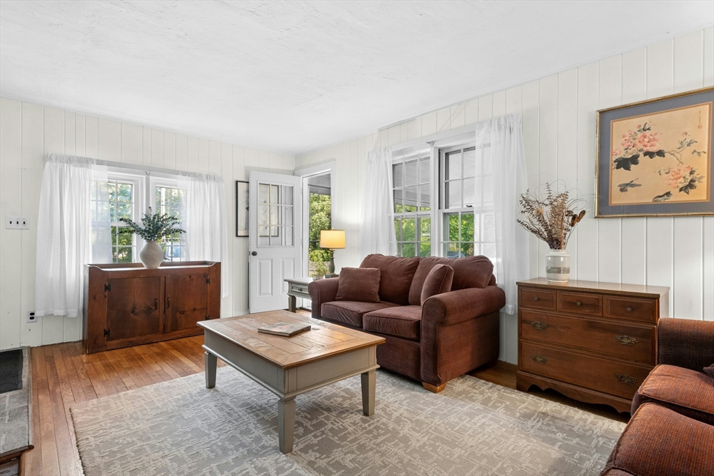 171 Lawson Road Scituate, MA 02066 - Photo 4 of 39