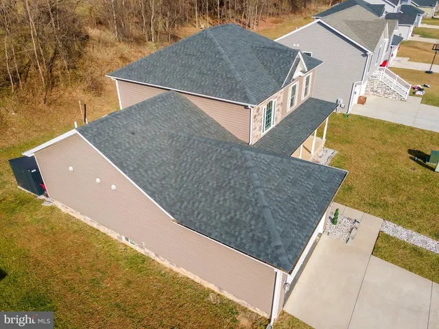 a house view with a outdoor space