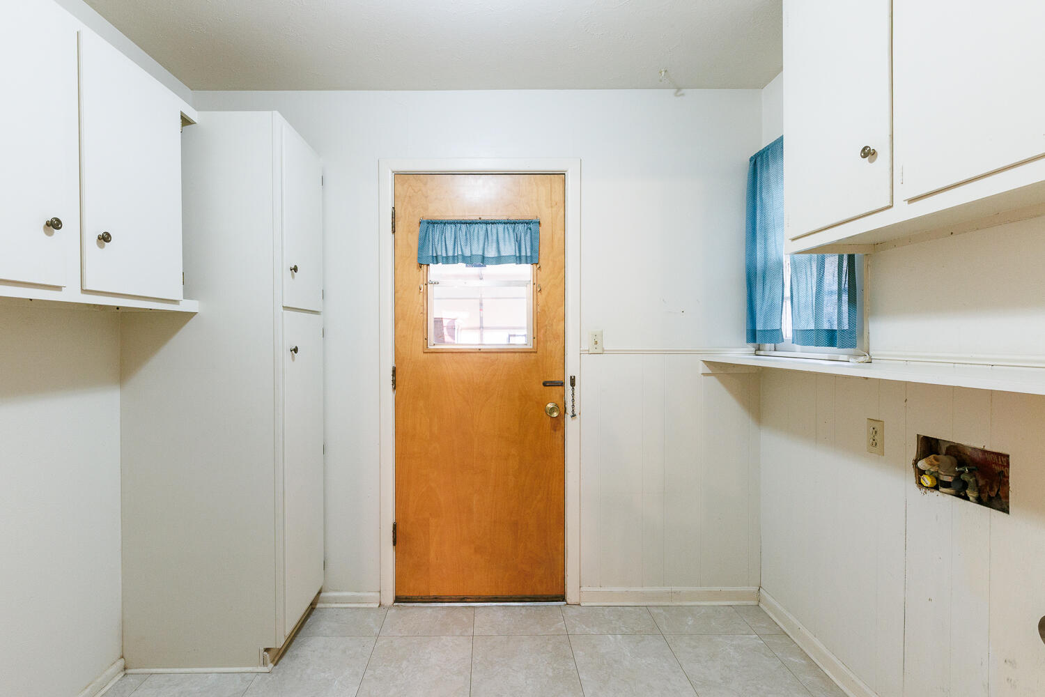 3422 59th Street Lubbock, TX 79413 - Photo 37 of 46 Utility Room