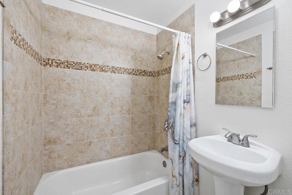 9241 Carita Road Santee, CA 92071 - Photo 26 of 38 Bath