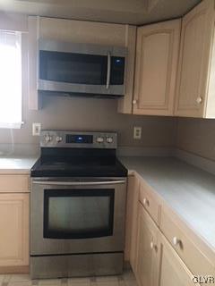 4437 Greenfield Road Bethlehem, PA 18017 - Photo 11 of 21 Gallery Image 11