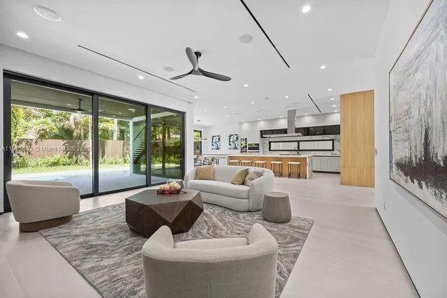 $3,195,000 | 618 Northeast 17th Way, Fort Lauderdale, FL 33304