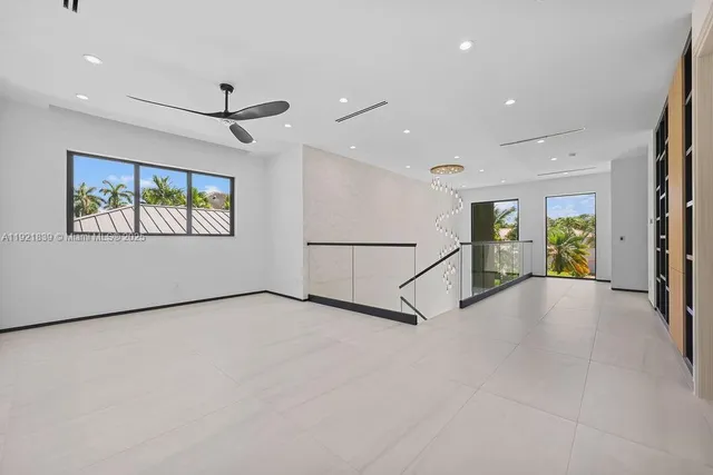 $3,195,000 | 618 Northeast 17th Way, Fort Lauderdale, FL 33304