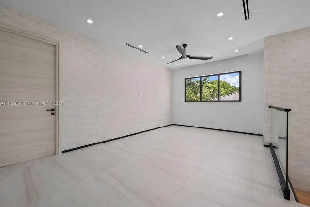 $3,195,000 | 618 Northeast 17th Way, Fort Lauderdale, FL 33304