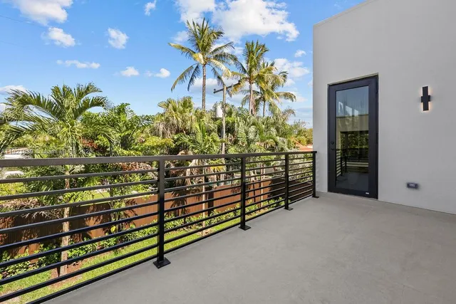 $3,195,000 | 618 Northeast 17th Way, Fort Lauderdale, FL 33304