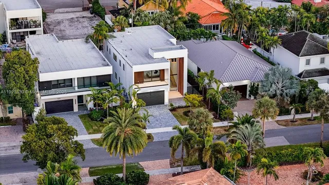 $3,195,000 | 618 Northeast 17th Way, Fort Lauderdale, FL 33304