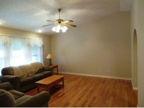 830 Lebanon Road Kingsport, TN 37663 - Photo 8 of 22 Another view of living