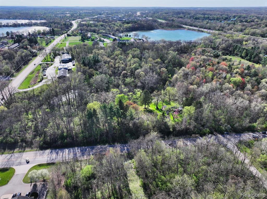 5920 Pleasant Valley Road Brighton, MI 48116 - Photo 19 of 40