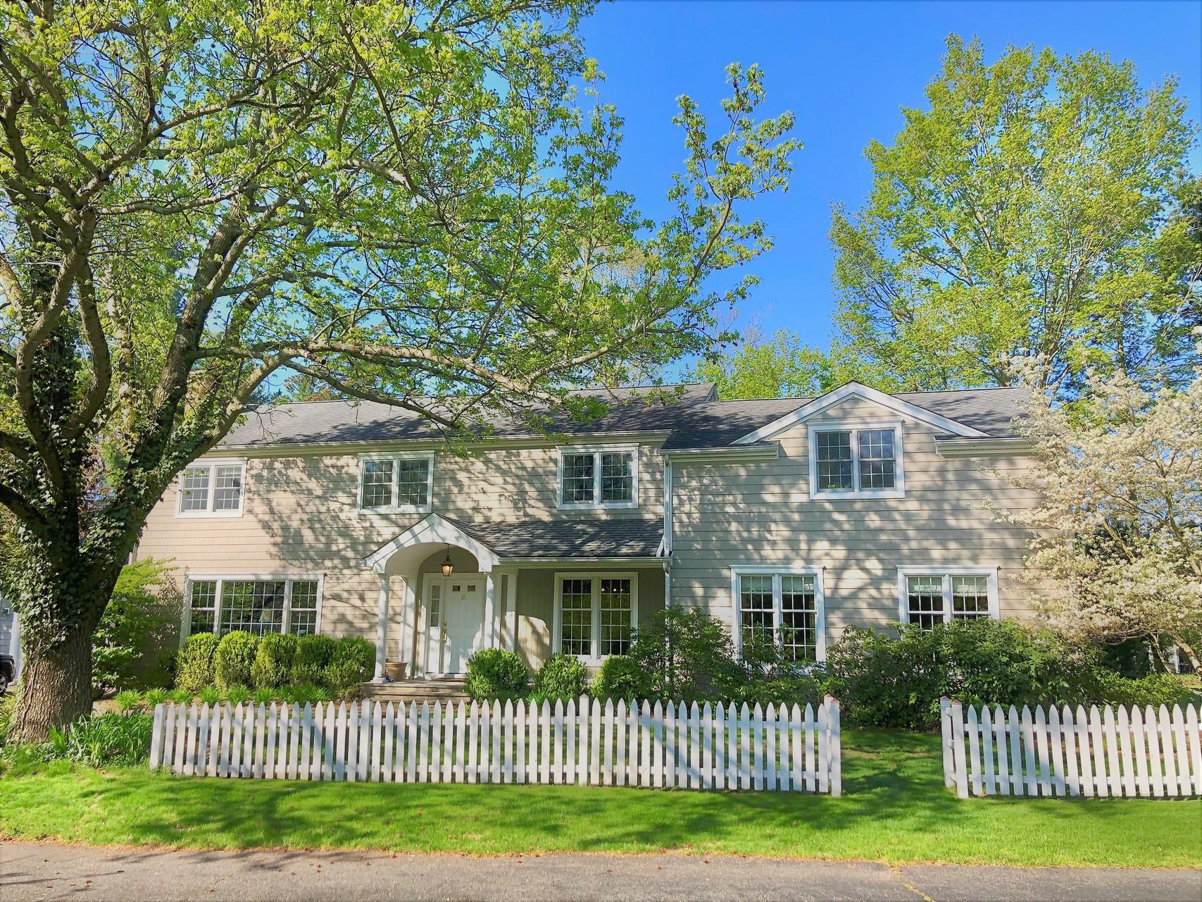 19 Middlesex Road Darien, CT 06820 - Photo 1 of 37 front view of a house with a garden