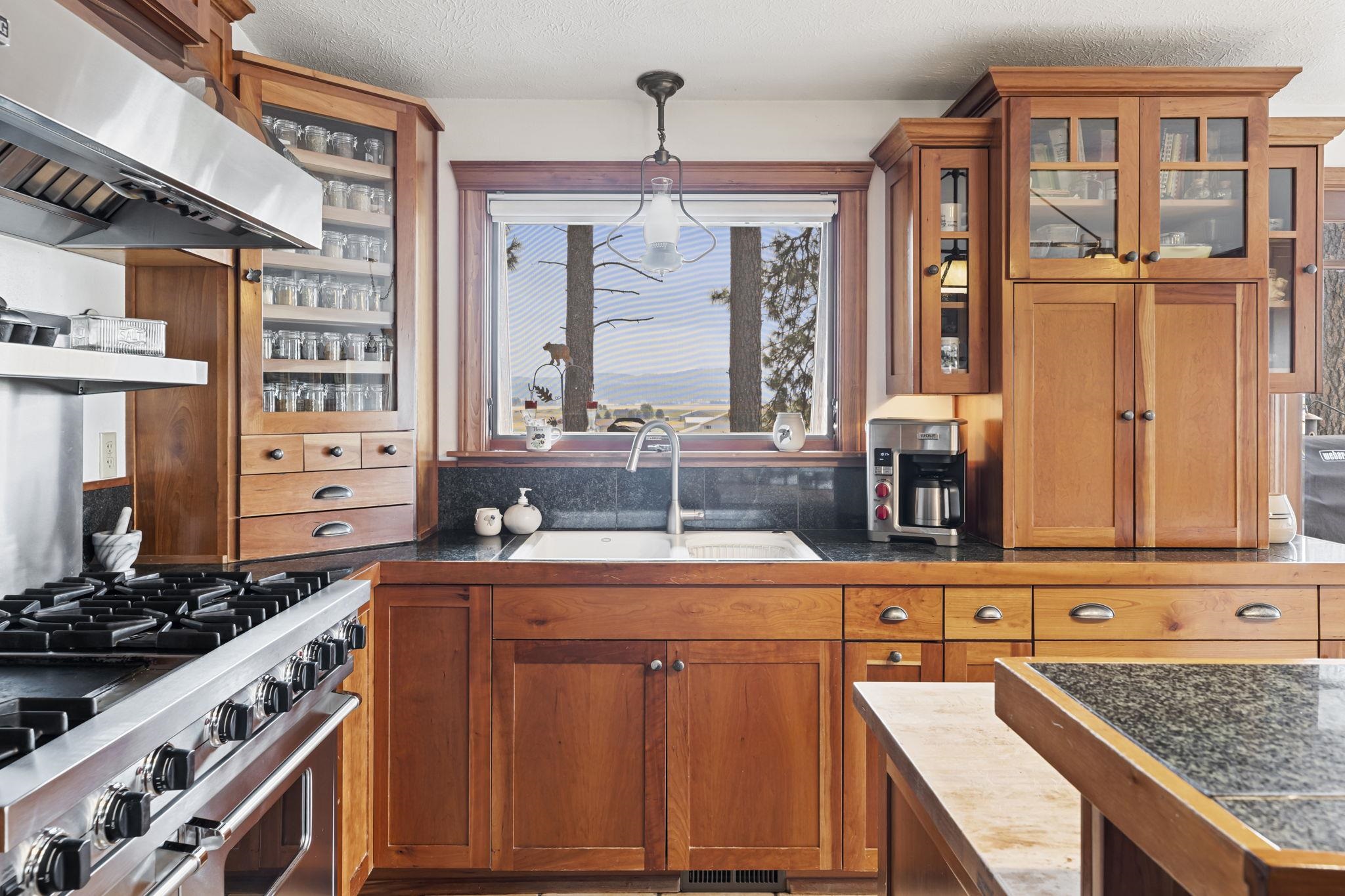 12504 North Fairview Road Mead, WA 99021 - Photo 16 of 50