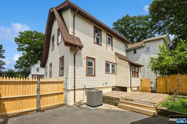 $515,000 | 134 Highview Place, Bogota, NJ 07603