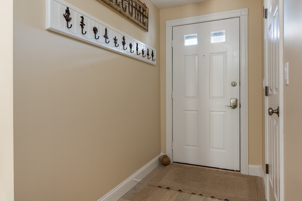 117 Shellback Way, Unit 117 Mashpee, MA 02649 - Photo 4 of 24 Gallery Image 4