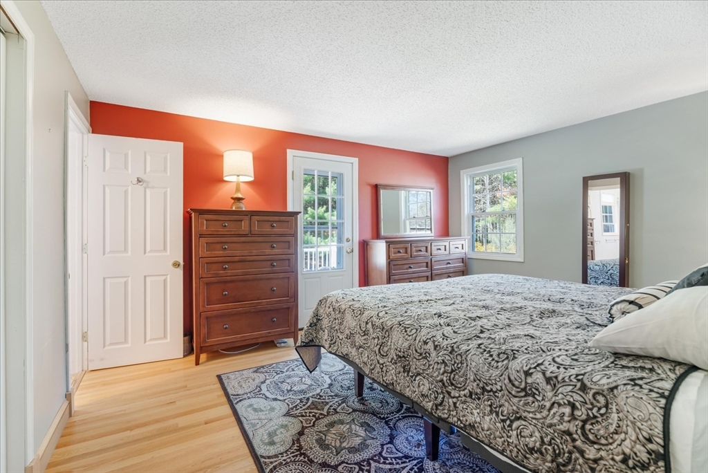 138 Benjamin Road Shirley, MA 01464 - Photo 23 of 41