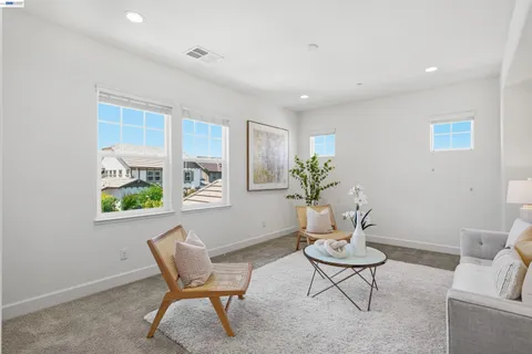 $999,000 | 4634 Mckenzie Avenue, Tracy, CA 95377