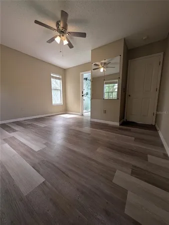 $2,400 | 4321 Deermont Circle, Tampa, FL 33624