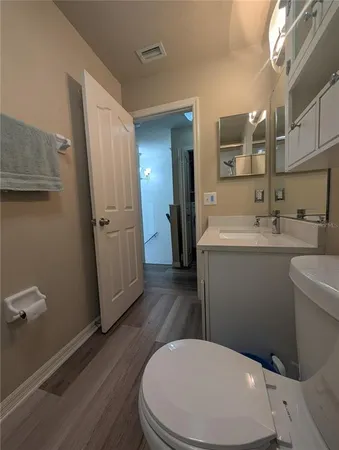 $2,400 | 4321 Deermont Circle, Tampa, FL 33624