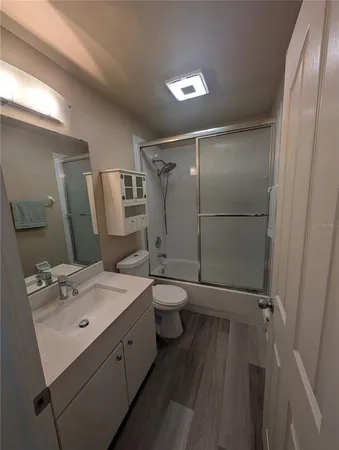 $2,400 | 4321 Deermont Circle, Tampa, FL 33624