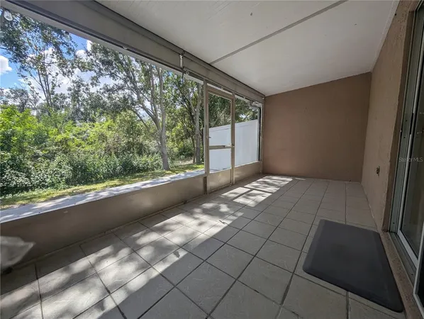 $2,400 | 4321 Deermont Circle, Tampa, FL 33624