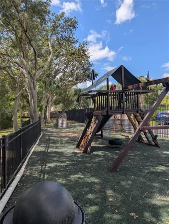 $2,400 | 4321 Deermont Circle, Tampa, FL 33624