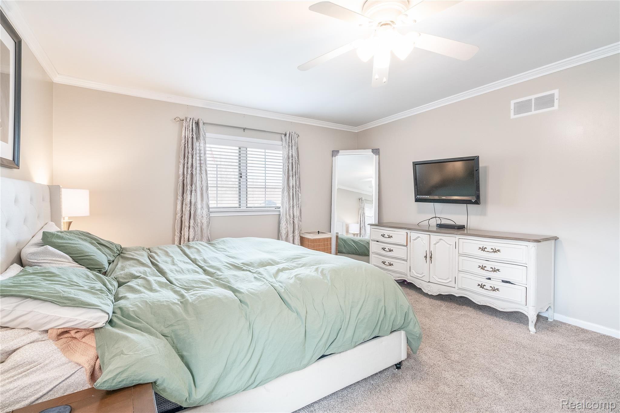 24105 Waltz Road New Boston, MI 48164 - Photo 28 of 40 24105 Waltz Rd-7923.jpg